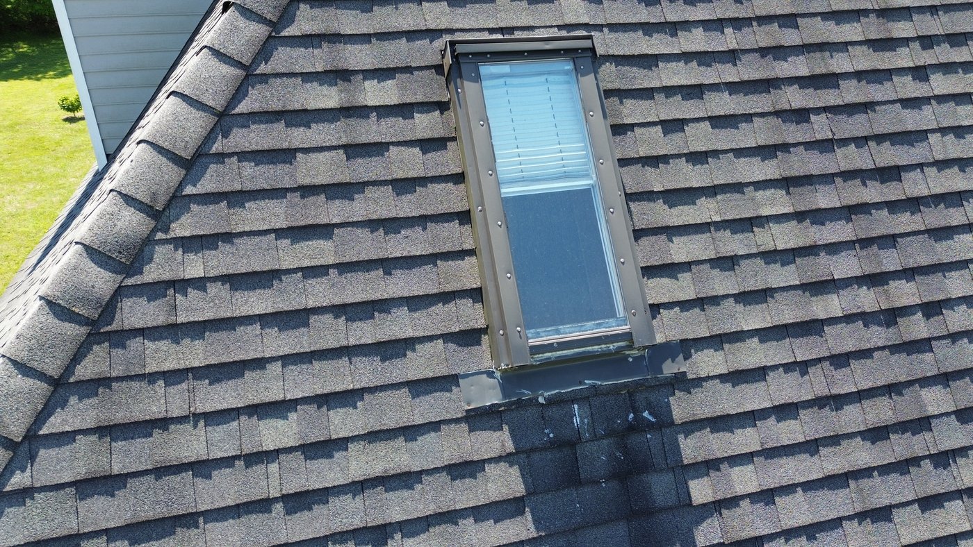 Roof penetration skylight