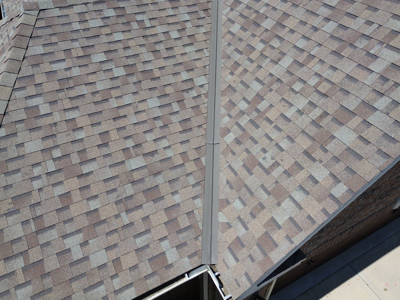 Roof valley